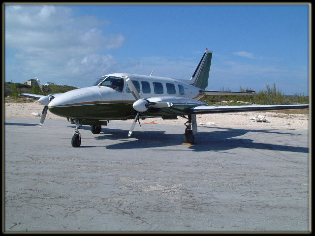 Air Charter Bahamas - Piper Navajo Chieftain Executive