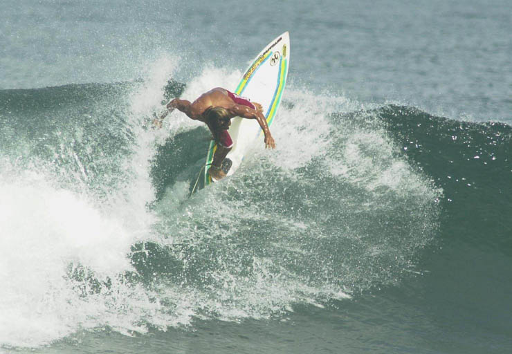 Surfing Pavones, Costa Rica